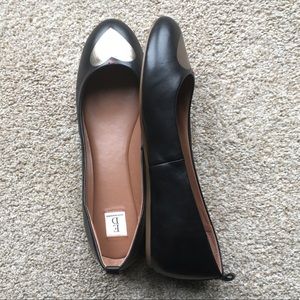 ED Black Flat w/ Heart